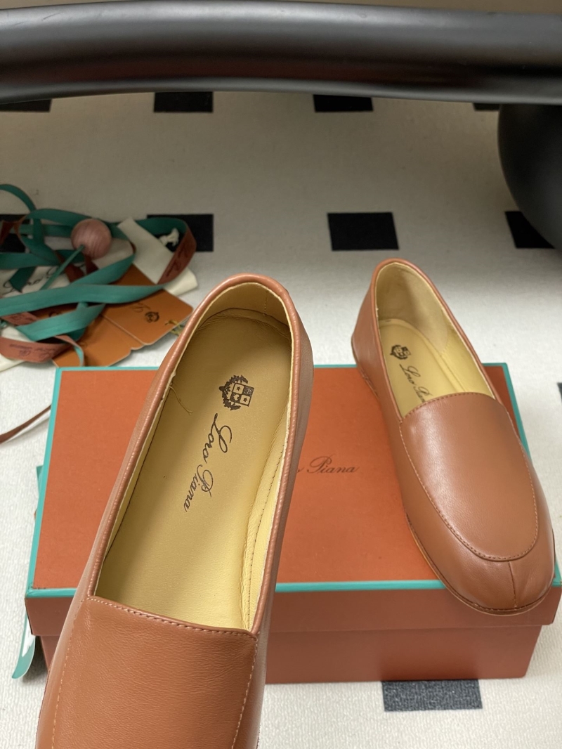 L0r0 P1ana loafers